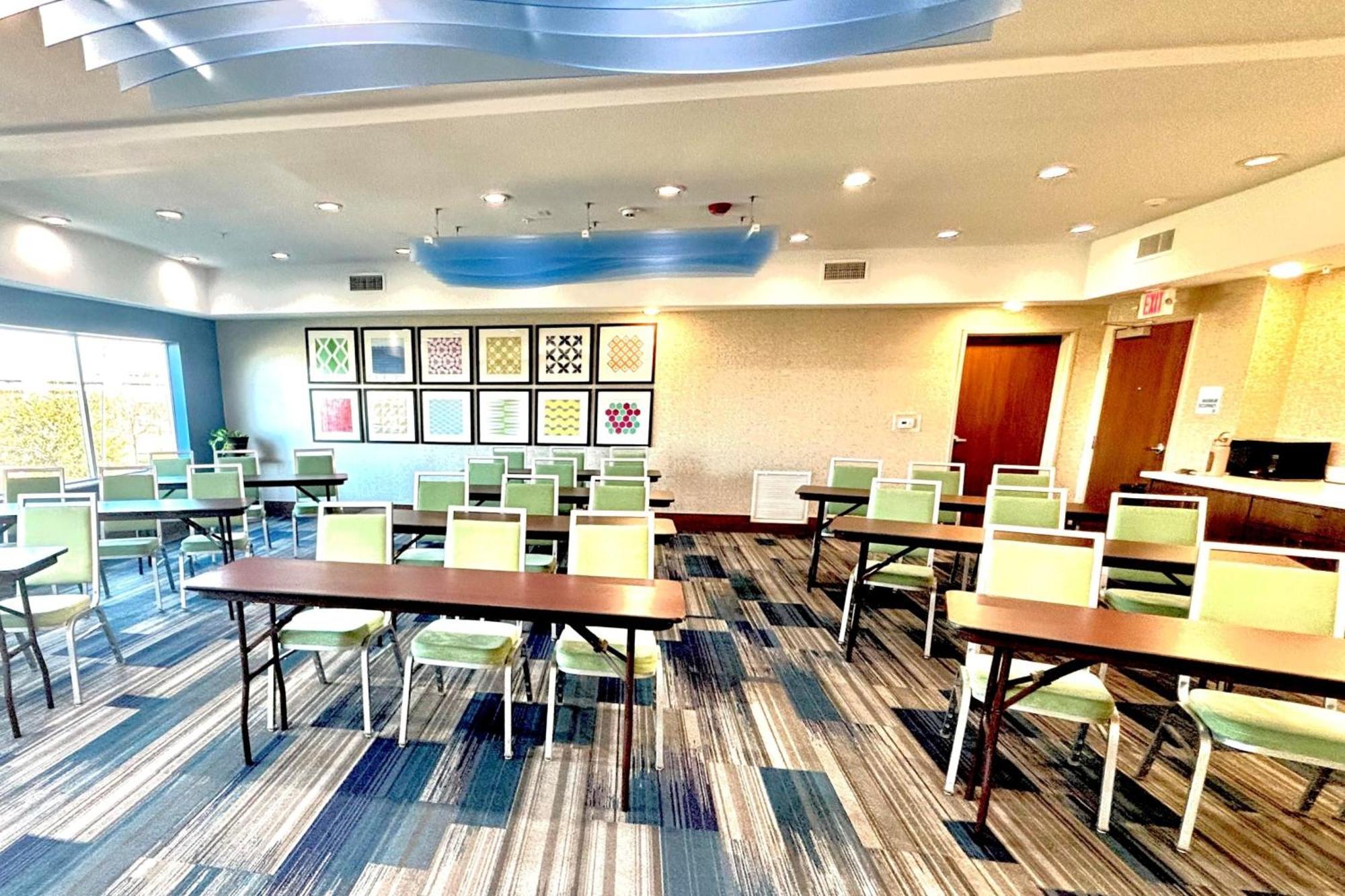 Holiday Inn Express & Suites - Houston Westchase - Westheimer By Ihg Exterior foto